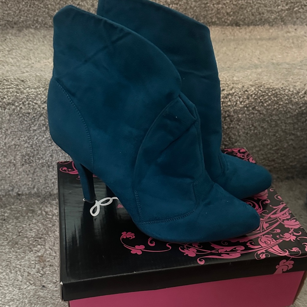 Qupid Teal Heeled Boots